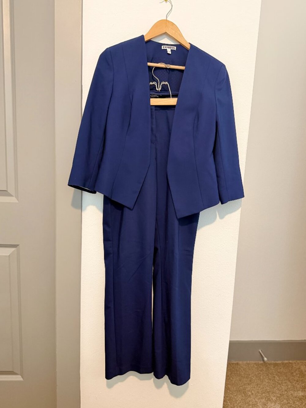Express Navy Business Suit Set Open Front Blazer & Columnist Barely Boot Pants